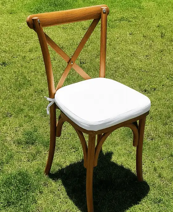 Renta de sillas crossback