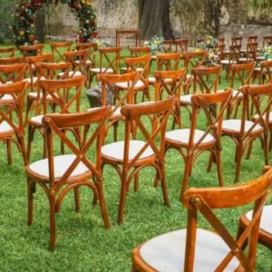 Renta de sillas crossback